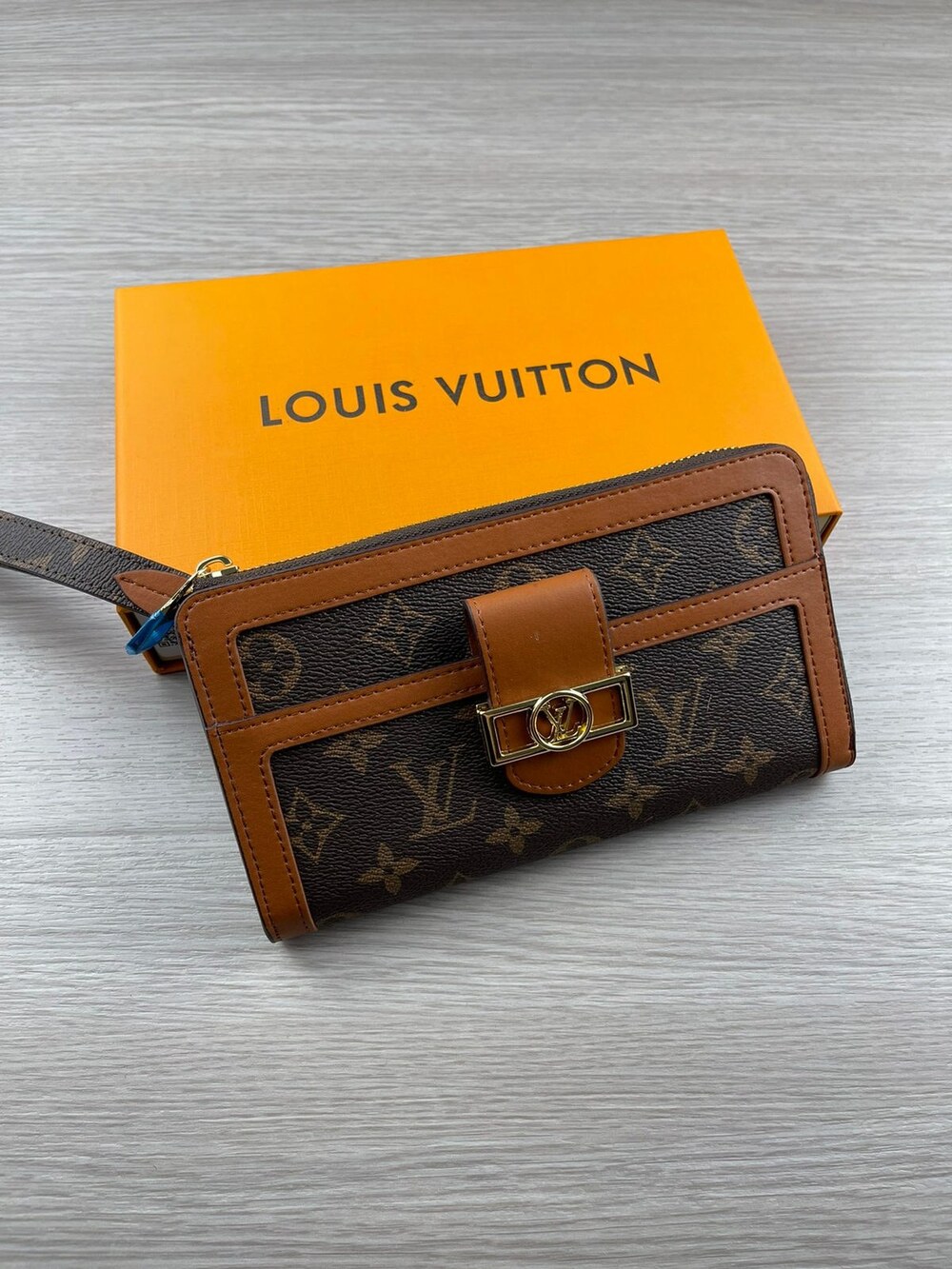 Louis Vuitton Dauphine Zip Around Wallet